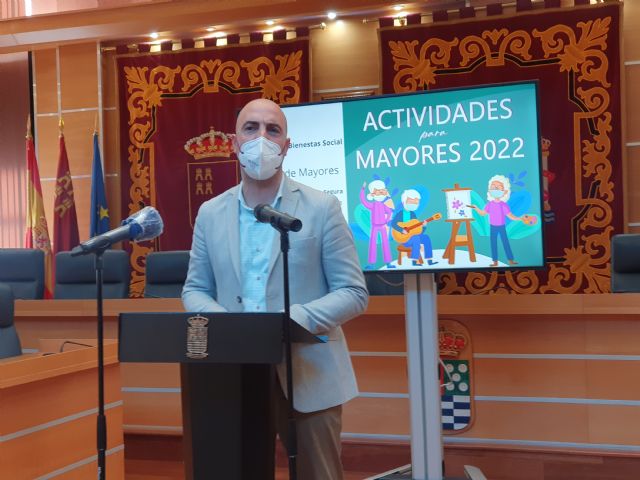 El Programa de Dinamización de Centros de Mayores de Molina de Segura ofrece en 2022 un total de 913 sesiones de actuación entre cursos, talleres, visitas y charlas - 3, Foto 3