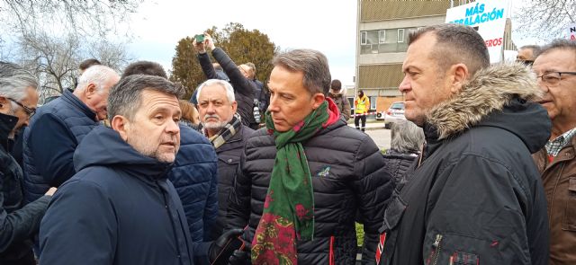 Fulgencio Gil: la decisión de políticos ignorantes va a provocar el hundimiento socioeconómico de nuestra comarca, no se puede jugar con el pan de la gente - 3, Foto 3