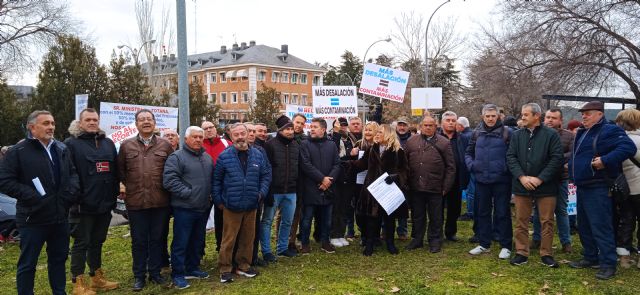 Fulgencio Gil: la decisión de políticos ignorantes va a provocar el hundimiento socioeconómico de nuestra comarca, no se puede jugar con el pan de la gente - 4, Foto 4