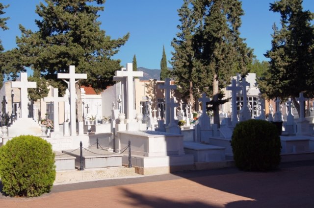 Prorrogan un año más el contrato del Servicio del Cementerio Municipal hasta abril de 2025, Foto 3