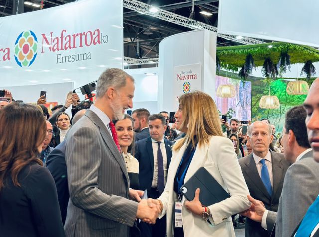 La alcaldesa de Archena invita, en FITUR, al rey Felipe VI a la inauguración del próximo Congreso Nacional de Termalismo en Archena - 2, Foto 2