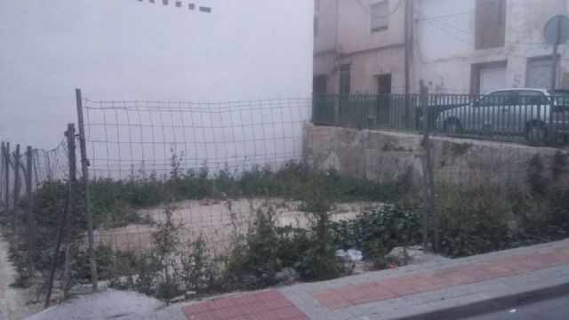 El PSOE de Molina de Segura pide que se habilite un parque en el solar público de la Calle San Pedro - 1, Foto 1