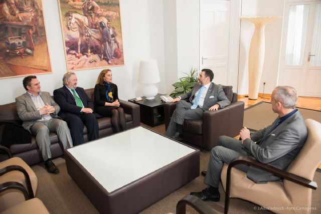 José López recibe a los cónsules de Suecia, Rumanía y Ecuador - 1, Foto 1