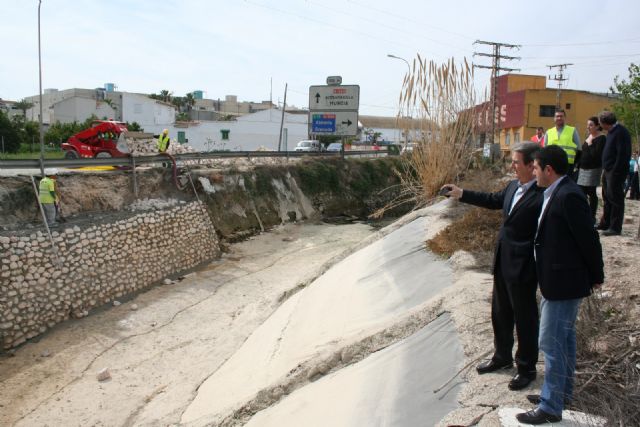 Fomento acondiciona y mejora la seguridad vial en la carretera que une Alcantarilla con Molina de Segura - 1, Foto 1