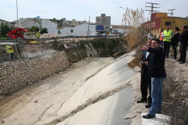Fomento acondiciona y mejora la seguridad vial en la carretera que une Alcantarilla con Molina de Segura - 3, Foto 3