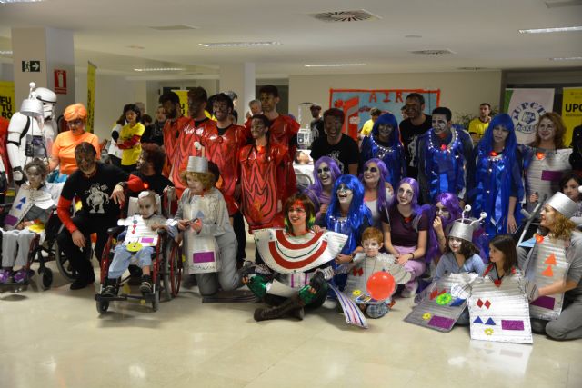 La UPCT lleva la tecnología al carnaval del materno infantil de La Arrixaca - 1, Foto 1