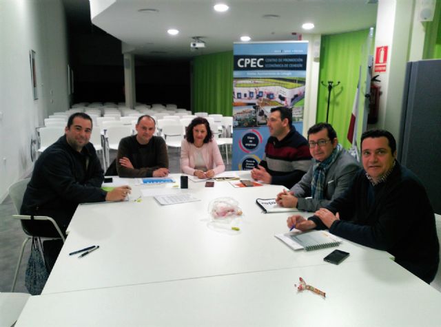 La Mesa Local de Empleo trabaja sobre unas nuevas ayudas municipales para el fomento del tejido comercial y empresarial que el Equipo de Gobierno quiere poner en marcha en Cehegín - 2, Foto 2