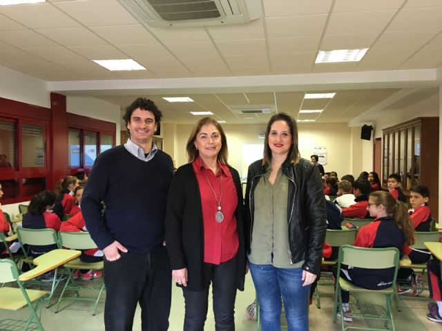 AFAL realiza una campaña de sensibilización sobre el Alzheimer en los institutos con charlas y un concurso de comic - 1, Foto 1