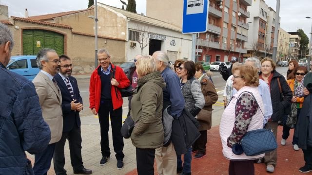 Tres nuevas paradas de autobús en la plaza del Templete de Caravaca de la Cruz acogerán la llegada de peregrinos durante el Año Jubilar - 1, Foto 1