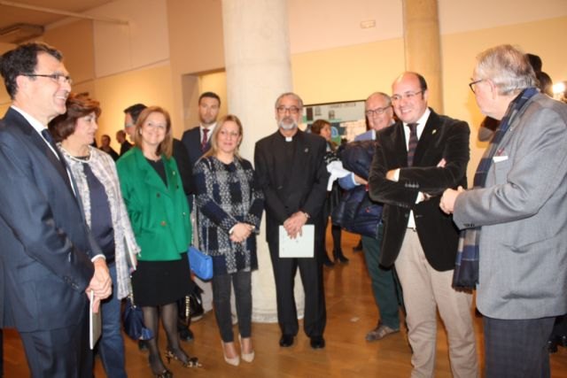 La exposición ´Cruces de Caravaca´ ofrece 20 interpretaciones de la Cruz realizadas por pintores de la Región - 2, Foto 2