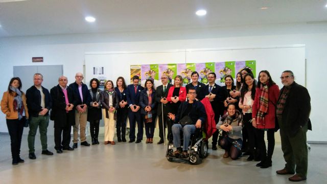 El consejero Manuel Villegas inaugura la IV Jornada Regional de Enfermedades Raras - 2, Foto 2