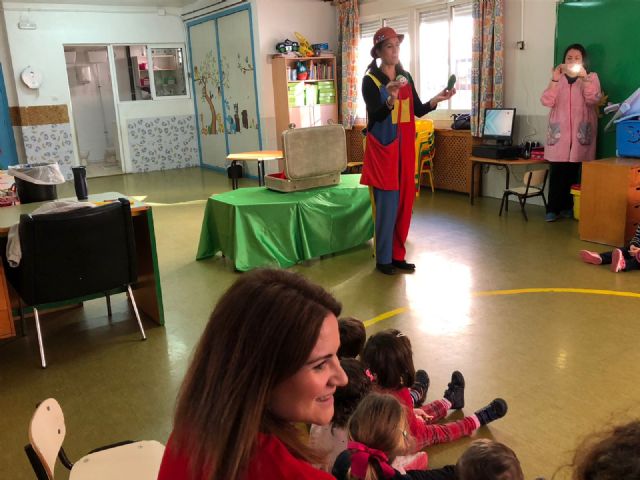 Educación favorece el aprendizaje del inglés para los casi 800 alumnos de 2 a 3 años de las escuelas infantiles - 1, Foto 1