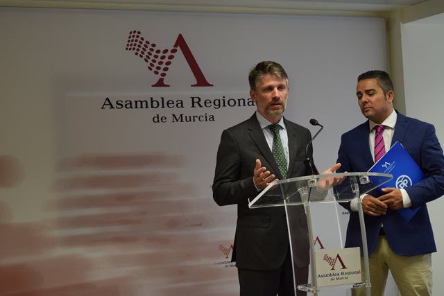 Martínez-Carrasco: La mejora del éxito educativo en la Región está garantizado con las iniciativas puestas en marcha por el Gobierno regional - 1, Foto 1