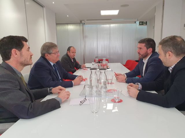 La Comunidad y el Colegio de Economistas estudiarán el impacto que la disminución de las aportaciones del Trasvase tiene en la Región - 1, Foto 1