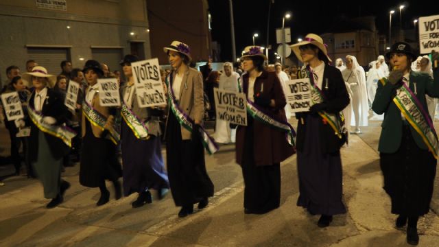Los disfraces más coloridos y originales se vieron el sábado noche en Bullas - 4, Foto 4
