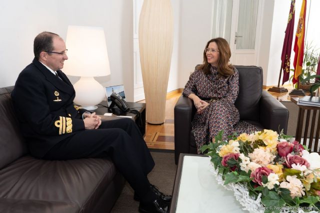 El nuevo Almirante Jefe del Arsenal Militar y la alcaldesa repasan proyectos de futuro para la ciudad - 1, Foto 1