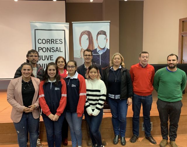 El director general de Juventud, Raúl Puche se reúne con los corresponsales juveniles en San Javier - 1, Foto 1