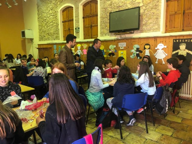 Proyecto Intercentro «Literarte@ndo con Delibes» en Mula - 1, Foto 1