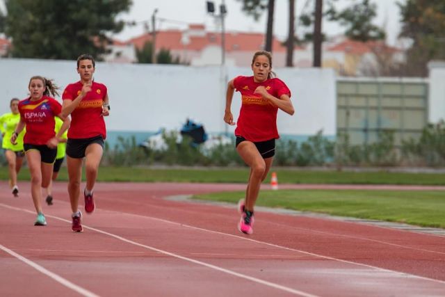 Nieves Navarro, becada en el CAR Residencia Joaquín Blume de Madrid - 1, Foto 1
