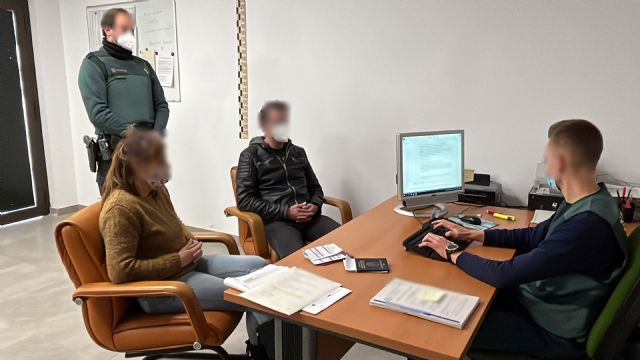 Tres detenidos por estafar casi 150.000 euros utilizando datos de opositores en todo el territorio nacional - 2, Foto 2