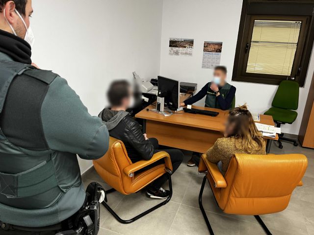 Tres detenidos por estafar casi 150.000 euros utilizando datos de opositores en todo el territorio nacional - 3, Foto 3