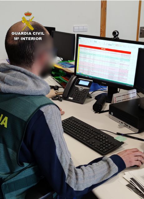 La Guardia Civil desmantela un grupo delictivo presuntamente dedicado a cometer estafas online en el alquiler de viviendas - 2, Foto 2