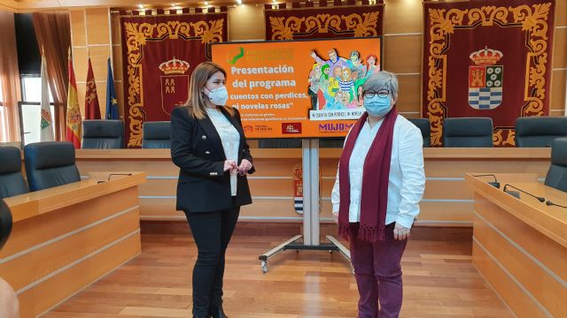 El Ayuntamiento de Molina de Segura y la asociación Mujeres Jóvenes de la Región de Murcia promueven la iniciativa NI CUENTOS CON PERDICES, NI NOVELAS ROSAS - 1, Foto 1