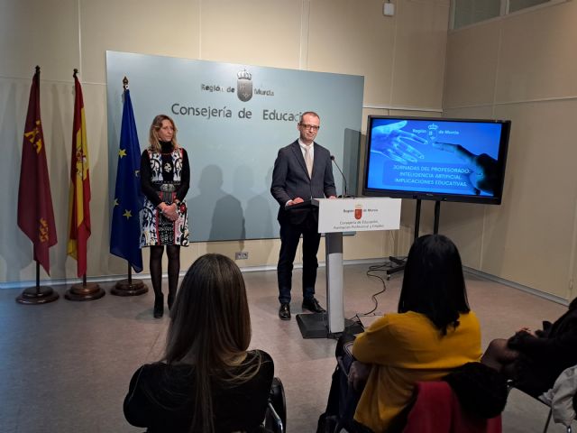 Educación organiza una jornada para formar a docentes en inteligencia artificial y Chat GPT - 1, Foto 1