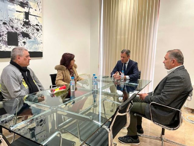 El PP reclama que el Ayuntamiento emplace a Iberdrola a sentarse con los vecinos para establecer un trazado alternativo a la línea de alta tensión sobre la sierra de Almenara - 1, Foto 1