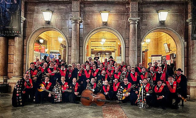 La Tuna de Derecho de Murcia gana el Certamen Nacional en Granada - 1, Foto 1