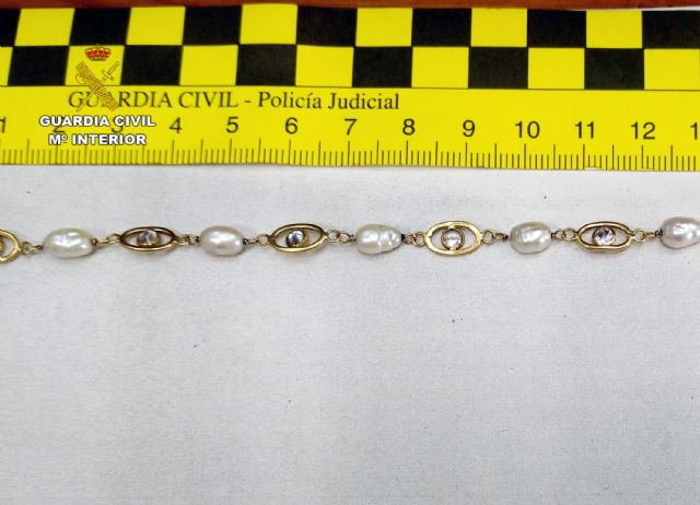 La Guardia Civil detiene a un vecino de Archena por hurtar joyas y dinero del domicilio de unos familiares en Pliego - 2, Foto 2