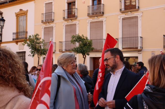PSOE e IU se unen ante las reivindicaciones de las trabajadoras de Limusa y exigen la suspensión de los expedientes sancionadores - 1, Foto 1