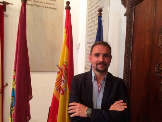 La presión vecinal y del PSOE logra frenar al PP en su intento de construir el nuevo centro de Limusa junto a las viviendas del Huerto de la Rueda - 1, Foto 1