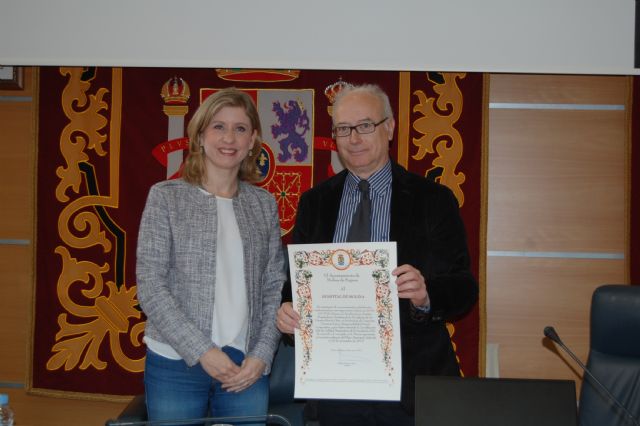 El Hospital de Molina recibe un reconocimiento institucional del Ayuntamiento molinense - 1, Foto 1