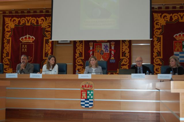 El Hospital de Molina recibe un reconocimiento institucional del Ayuntamiento molinense - 3, Foto 3