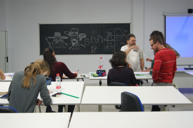 El dibujante del capitán Alatriste impartió un taller de cómic en la UMU - 1, Foto 1