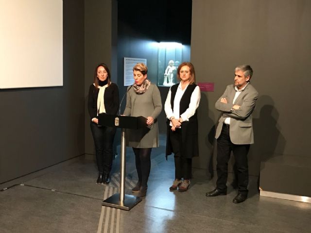 El Museo Arqueológico de Murcia exhibe las estatuas romanas de  la villa de Los Cantos de Bullas encontradas por la Guardia Civil - 1, Foto 1