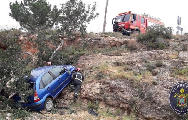 Dos heridos leves en un accidente en las Cuestas del Cedacero - 1, Foto 1