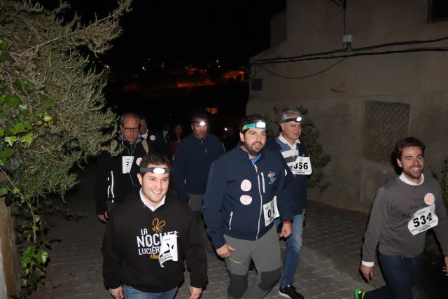 El presidente de la Comunidad participa en la marcha solidaria La Noche de las Luciérnagas - 2, Foto 2