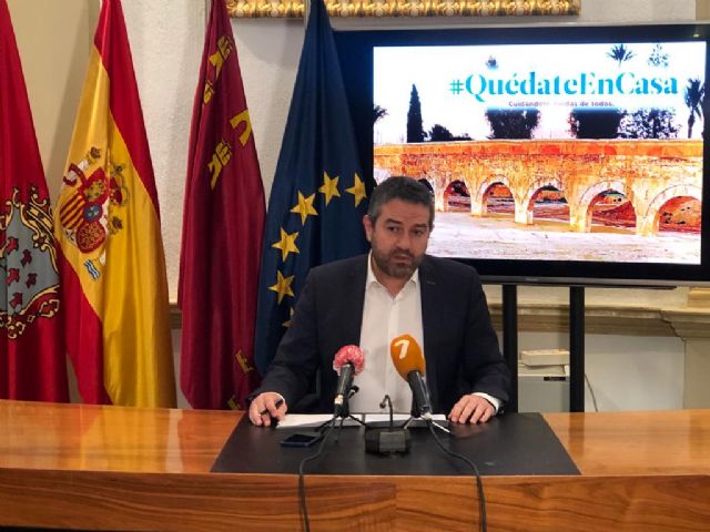 El Ayuntamiento pone en marcha un programa de medidas económicas y sociales que supondrá un ahorro de medio millón de euros para empresarios y familias - 1, Foto 1