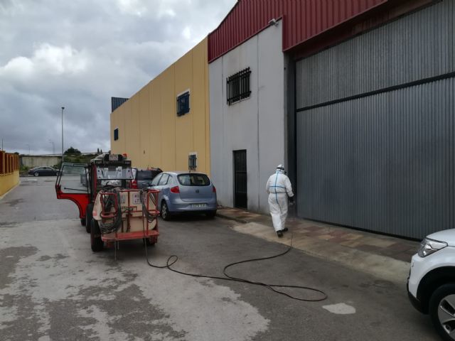 El Ayuntamiento de Bullas continúa diariamente con la desinfección de calles y zonas más conflictivas - 4, Foto 4