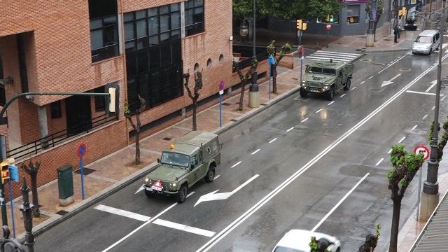 Las Fuerzas Armadas llegan a Molina de Segura para colaborar en la vigilancia y control de circulación de vehículos y personas y en las labores de desinfección de puntos sensibles para prevenir la expansión del COVID-19 - 4, Foto 4