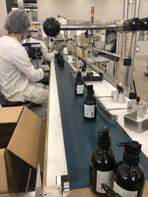 Puig colabora con el Gobierno en la fabricación de soluciones hidroalcohólicas - 1, Foto 1