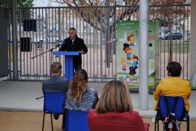 CEVP es el primer centro educativo de  España en contar con una máquina de Reciclado Selectivo Compensado - 1, Foto 1