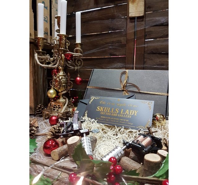 La concejalía de Comercio y la Asociación de Comercio y Hostelería fallan los premios de escaparates navideños y ultiman la Campaña de Primavera - 1, Foto 1