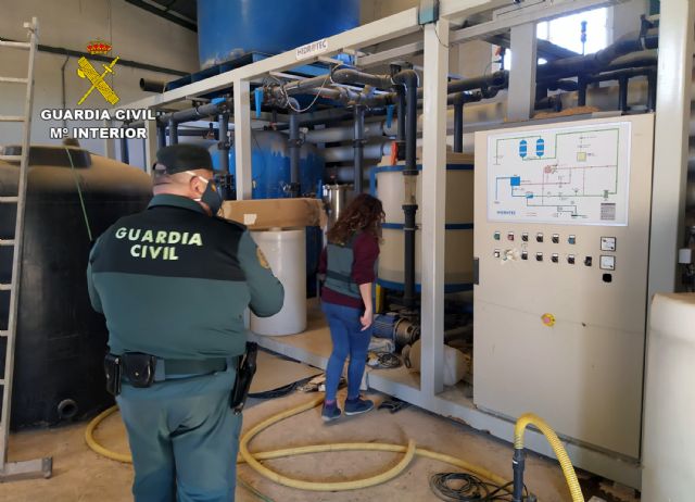 La Guardia Civil destapa una trama delictiva dedicada al uso de desalobradoras en el Campo de Cartagena - 2, Foto 2