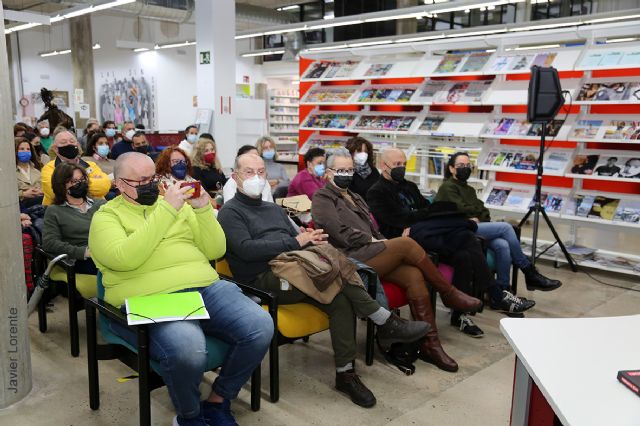 Lucía Etxebarría presenta en Cartagena su última novela - 2, Foto 2