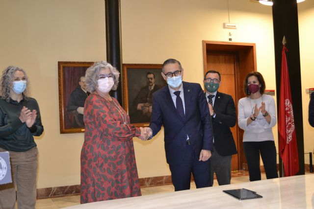 La UMU y el Colegio de Veterinarios de la Región firman un convenio de colaboración - 2, Foto 2