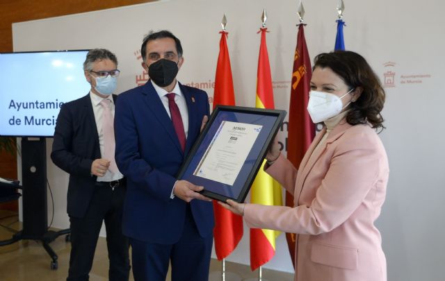 El Servicio de Atención Telefónica y Telemática del Ayuntamiento recibe el certificado de calidad de AENOR - 2, Foto 2