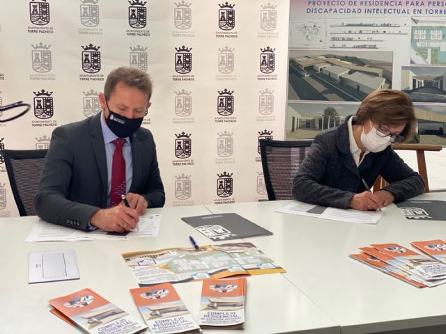 El Ayuntamiento cede terrenos para la construcción de una residencia para personas con discapacidad - 1, Foto 1